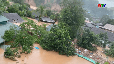 CẬP NHẬT: MƯA LŨ LÀM 14 NGƯỜI CHẾT, MẤT TÍCH VÀ BỊ THƯƠNG, THIỆT HẠI LỚN VỀ TÀI SẢN
