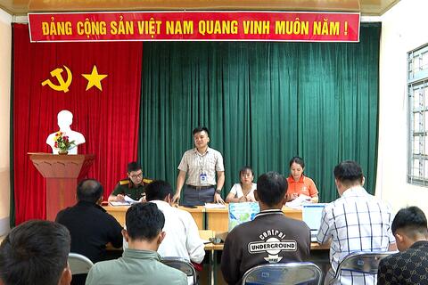 TỔ ĐẠI BIỂU SỐ 1 HĐND XÃ MƯỜNG MÙN TIẾP XÚC CỬ TRI TRƯỚC KỲ HỌP THỨ HAI