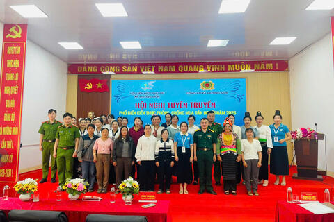 <a href="/thong-tin-tuyen-truyen-pho-bien-huong-dan" title="Thông tin tuyên truyền, phổ biến, hướng dẫn" rel="dofollow">THÔNG TIN TUYÊN TRUYỀN</a>